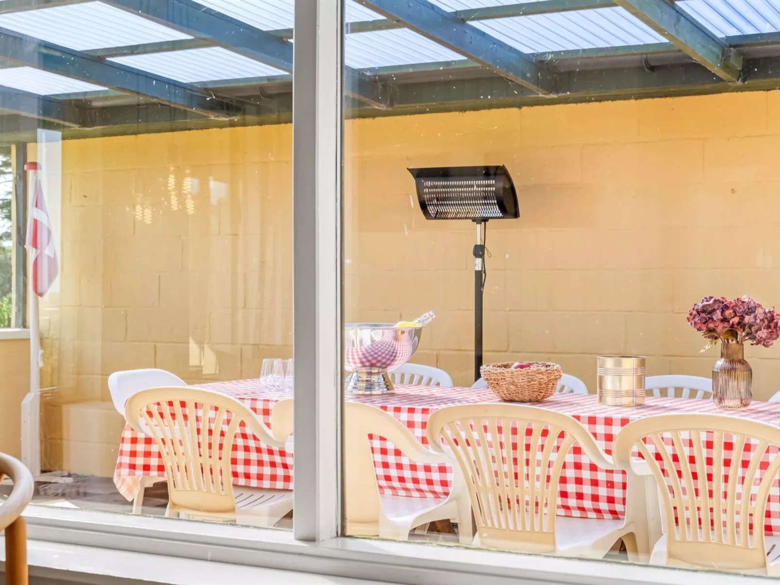 "Lillan" -  from the sea-Buiten