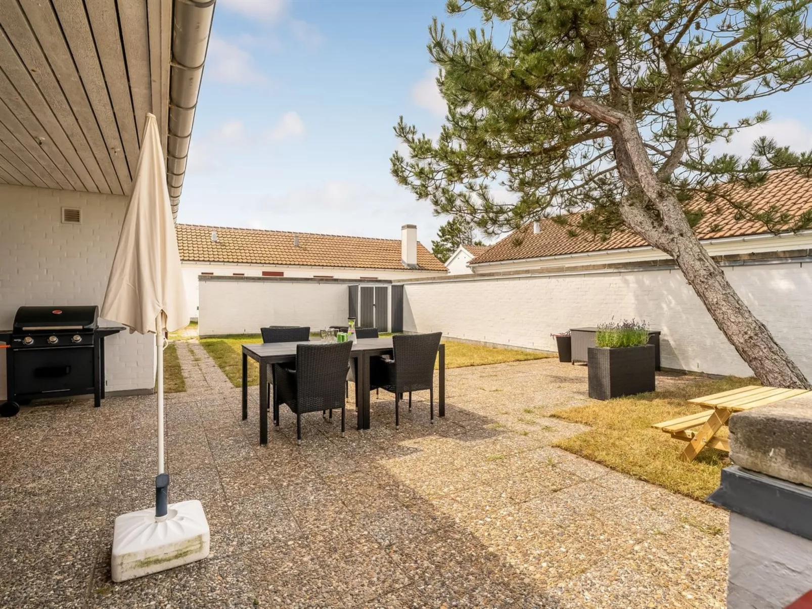 "Aike" - 1km from the sea-Buiten