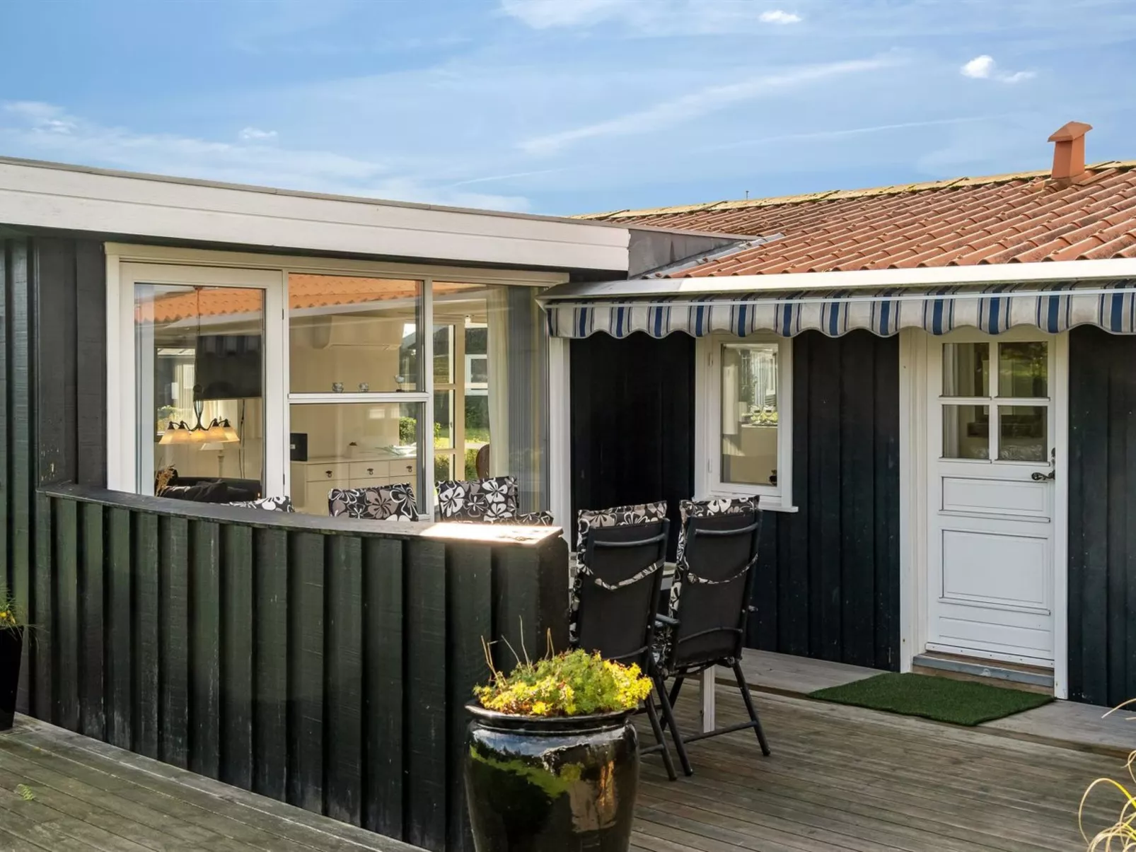 "Thit" - 90m from the sea-Buiten