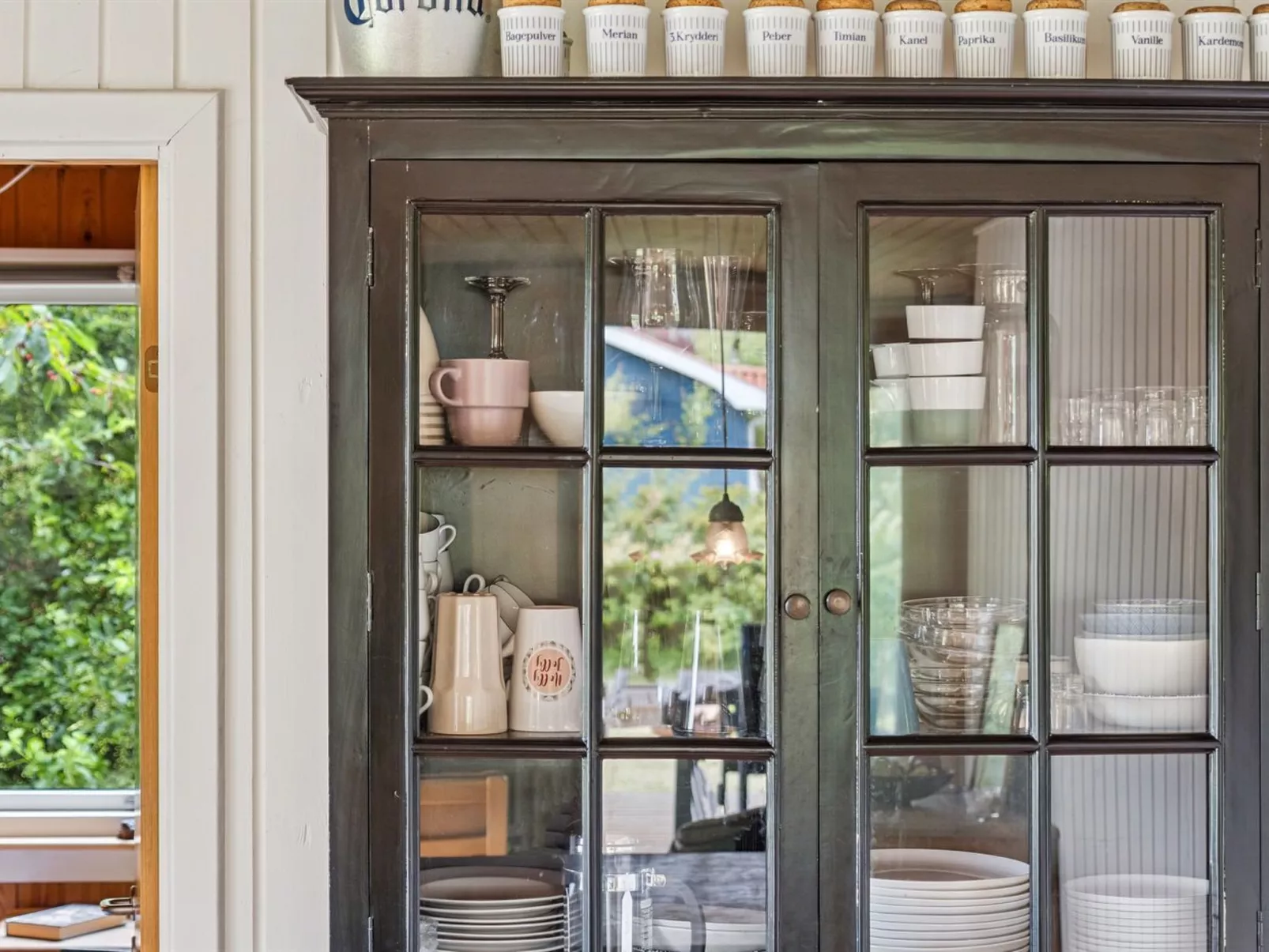 "Bruno" - 400m from the sea-Binnen