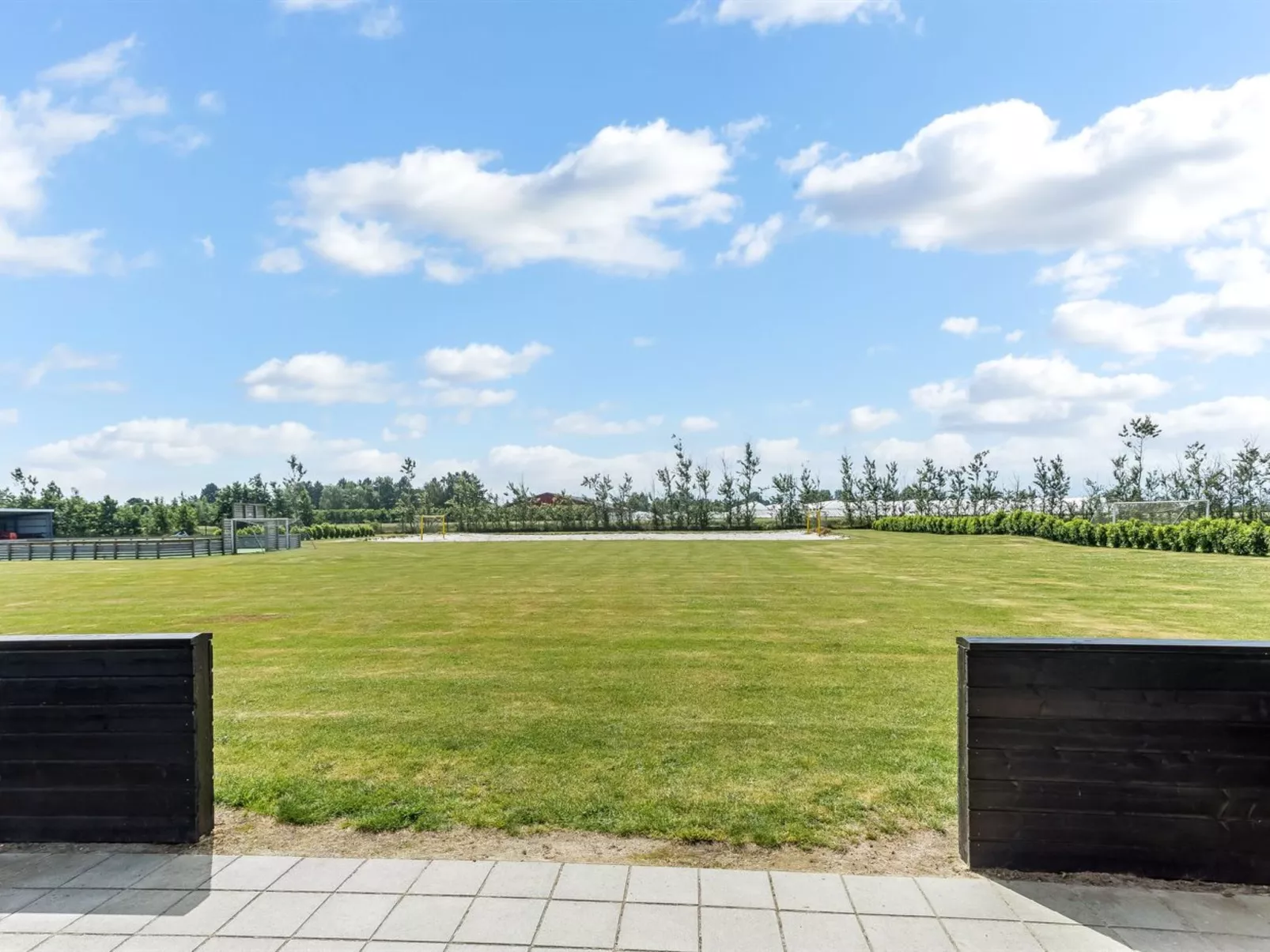 "Brun" - 900m from the sea-Buiten