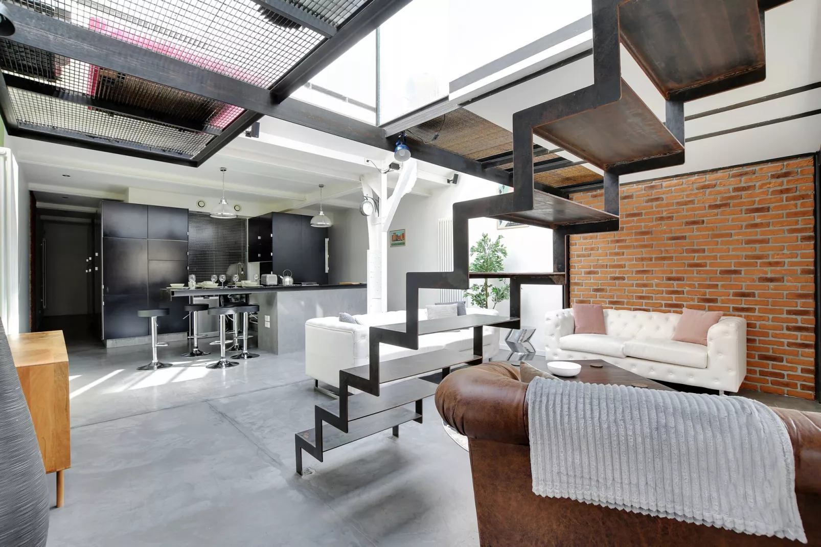 RF-25-JOLY-Niet-getagd