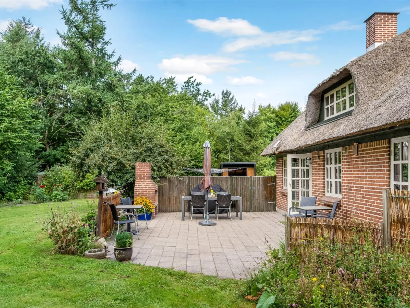 "Hilaria" - 2.1km from the sea-Buiten