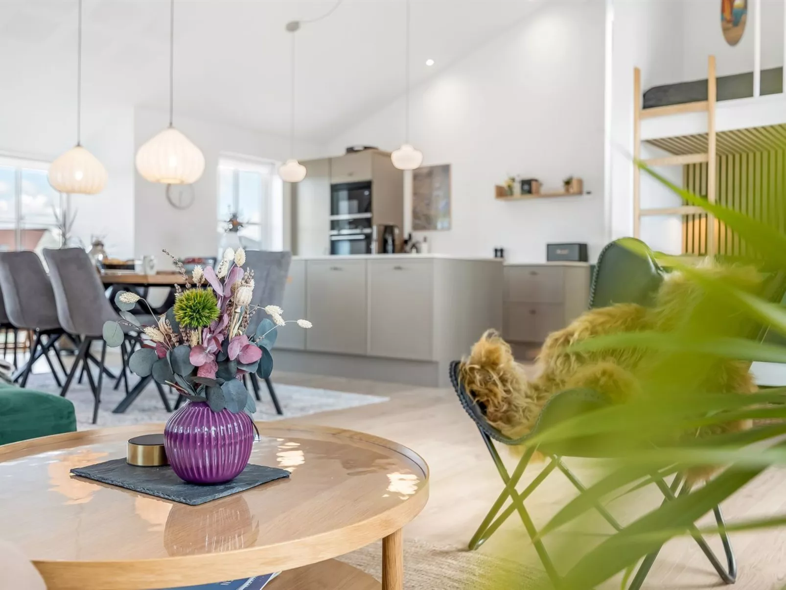 "Tjure" - 500m from the sea-Binnen