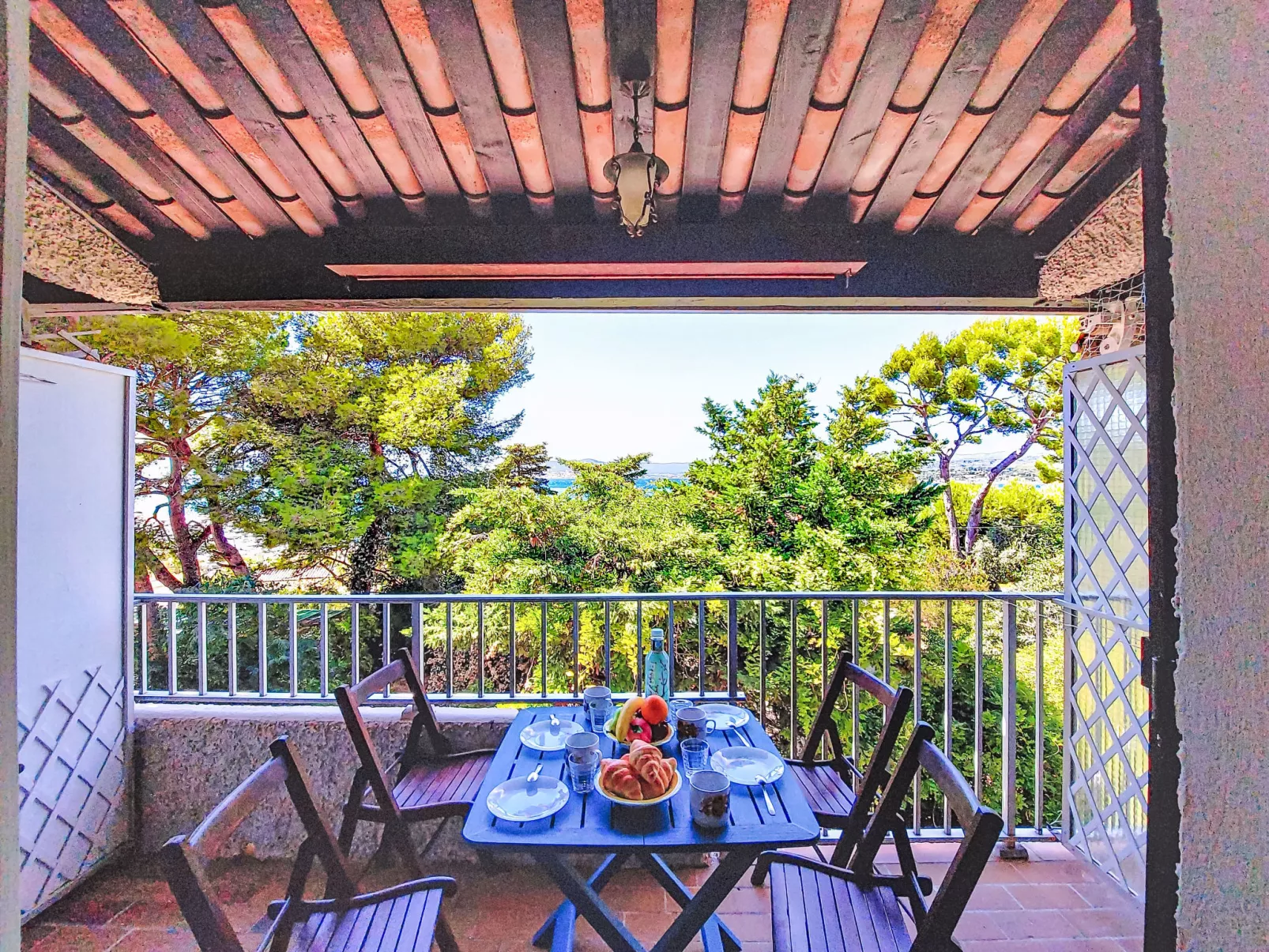 Les Aigues Marines-Buiten