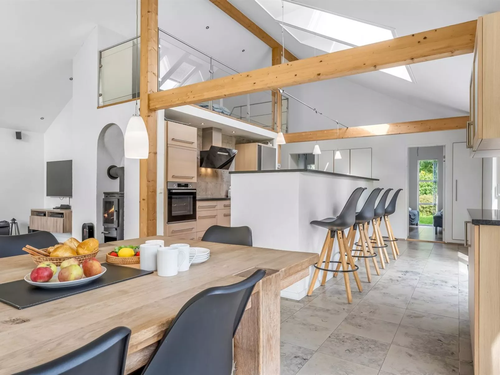 "Talitha" - 40m from the sea-Binnen