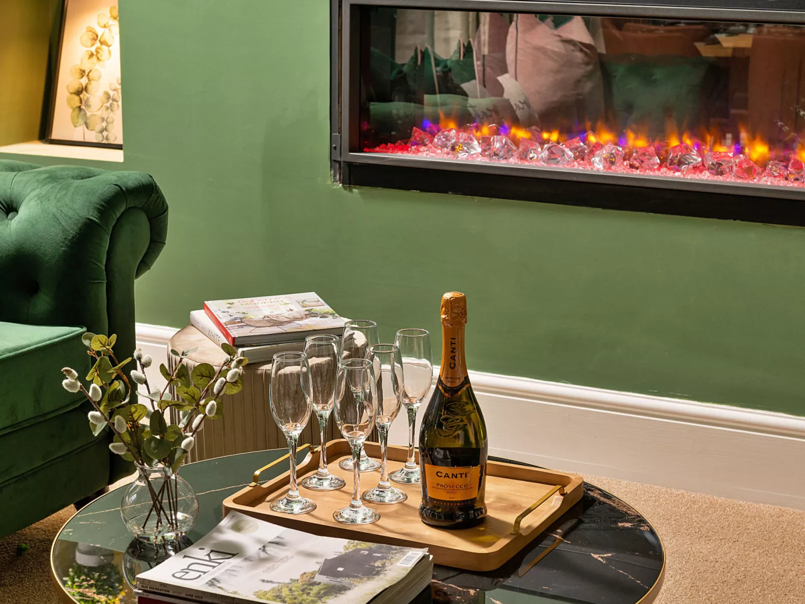 Peace Retreats-Binnen