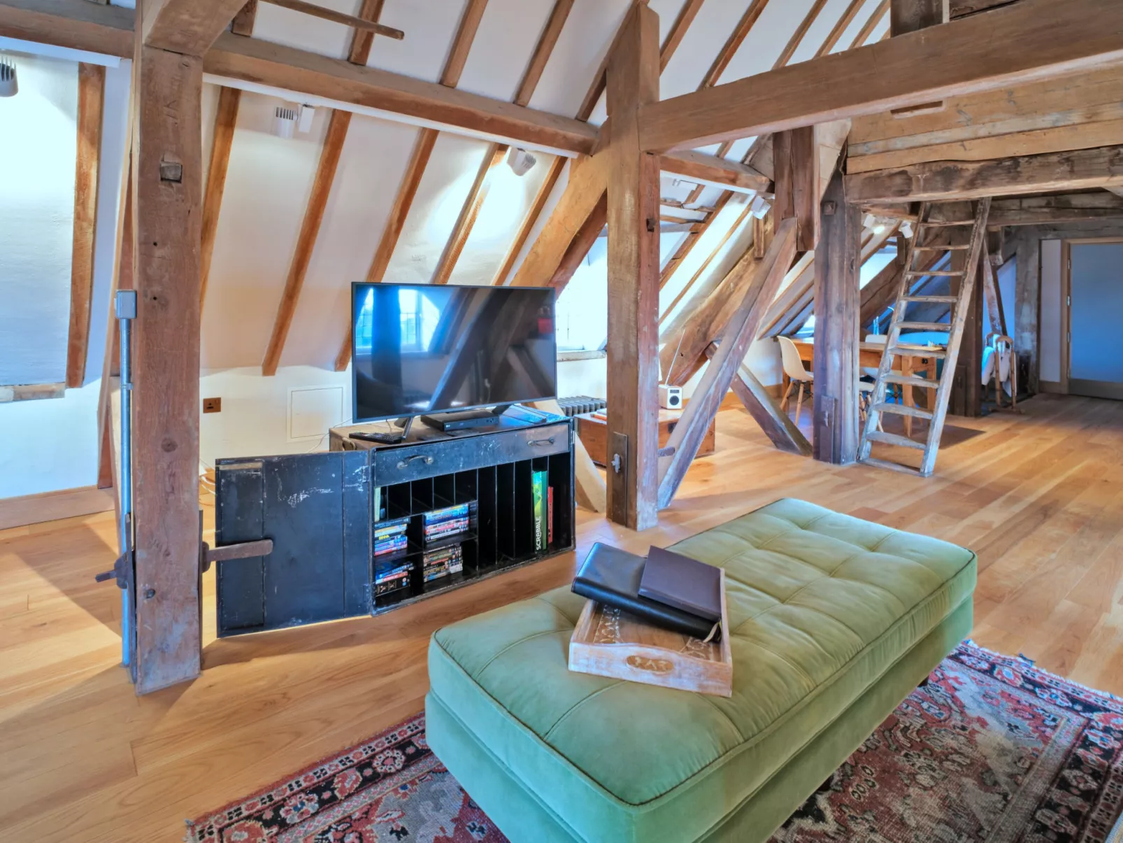 The Loft at Brackley Town Hall-Binnen