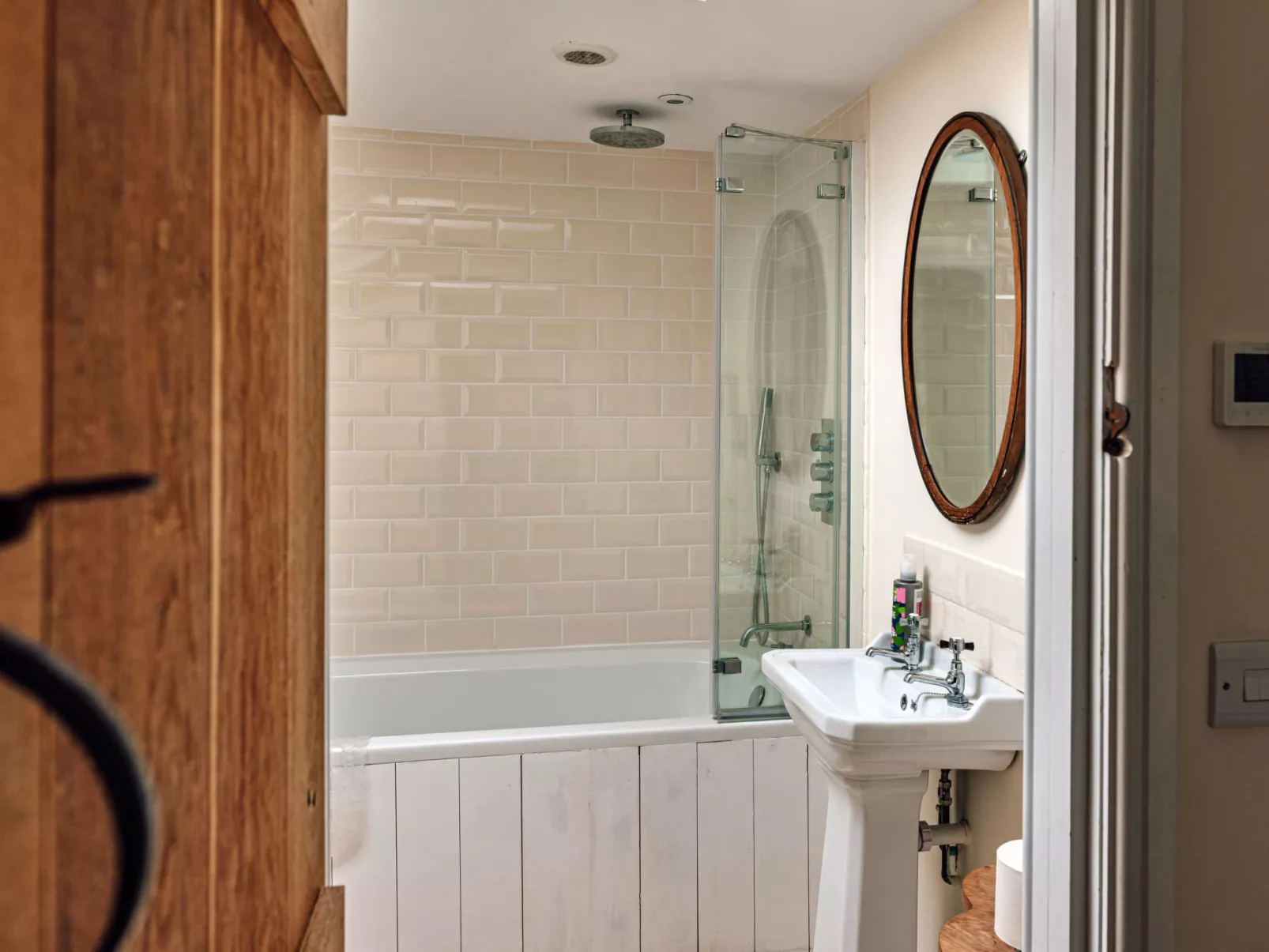 Beili Glas Cottage-Binnen