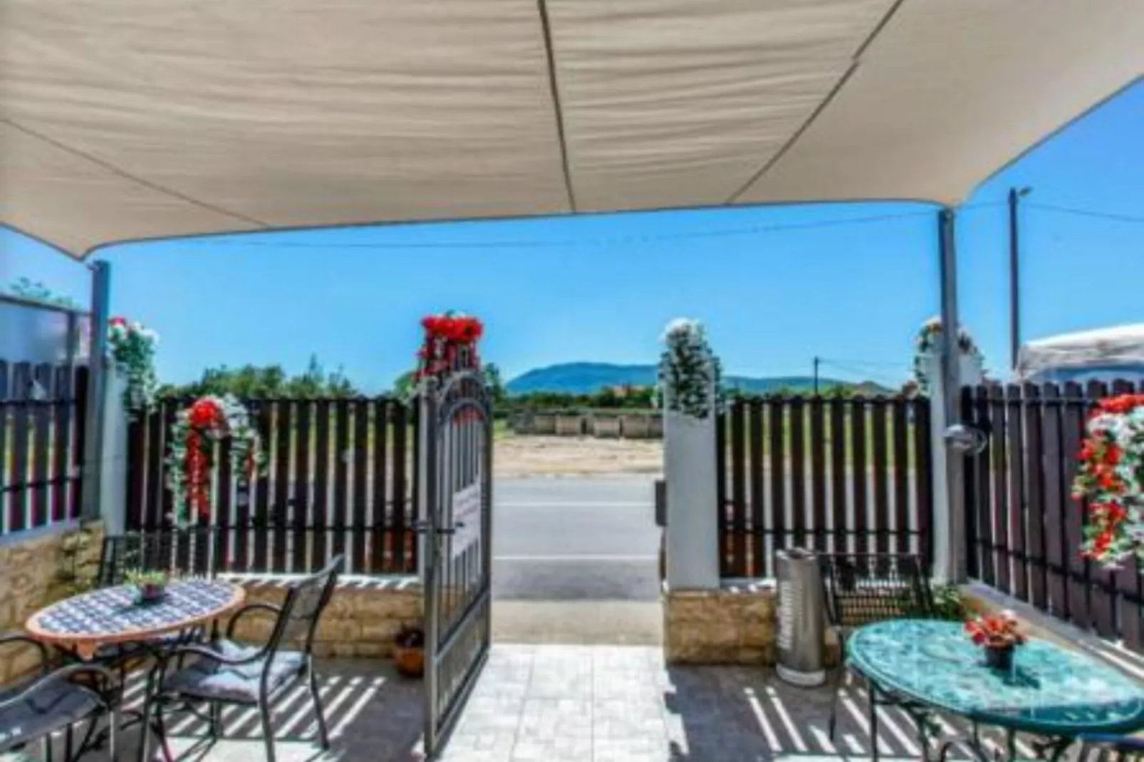 Rooms Burnum - Triple Room 1-Buitenlucht