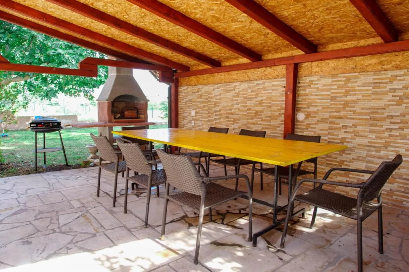 Apartments Manda - One Bedroom Apartment With Terrace (A5)-Faciliteiten