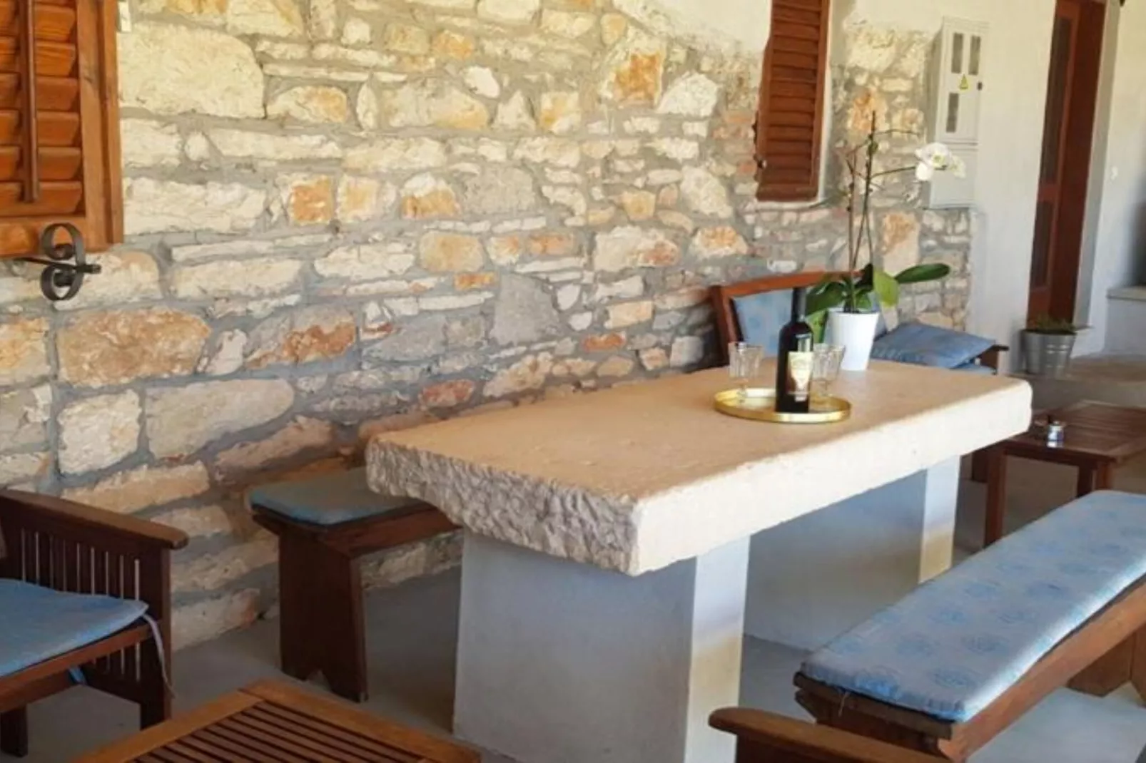 Superior one bedroom apartment ( First floor)-(A1)-Buitenlucht