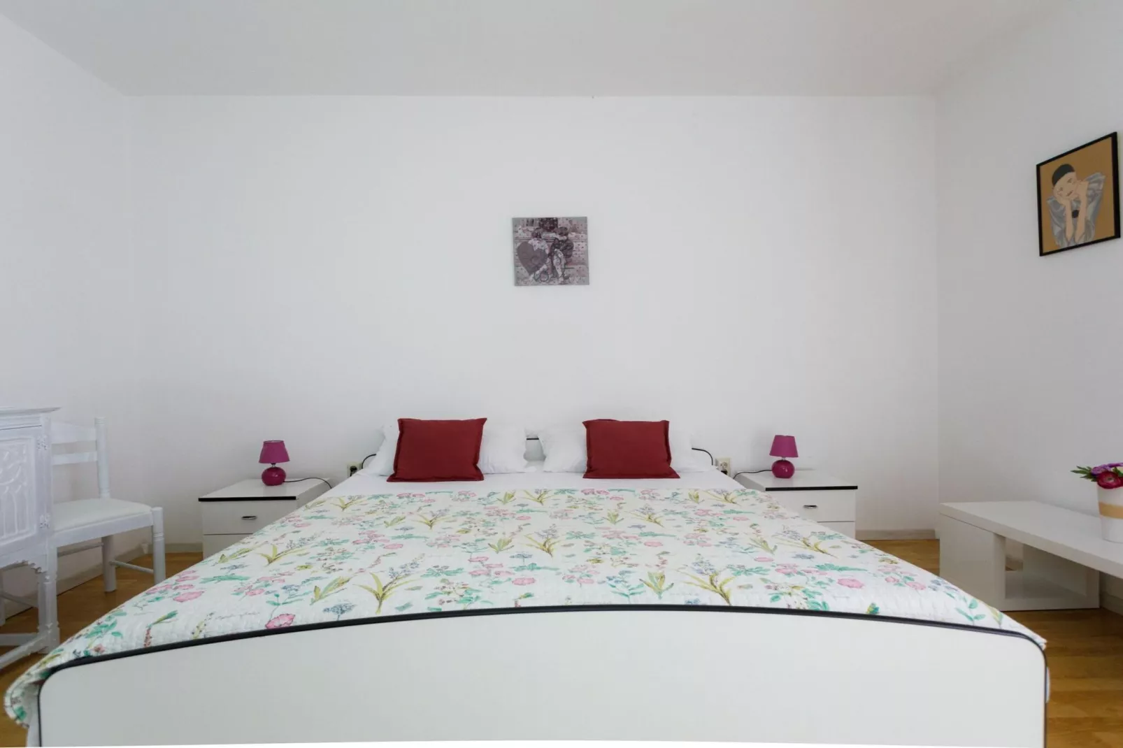 Charming and Tranquil Krk Center Apartment - One Bedroom Apartment with  Balcony-Slaapkamer