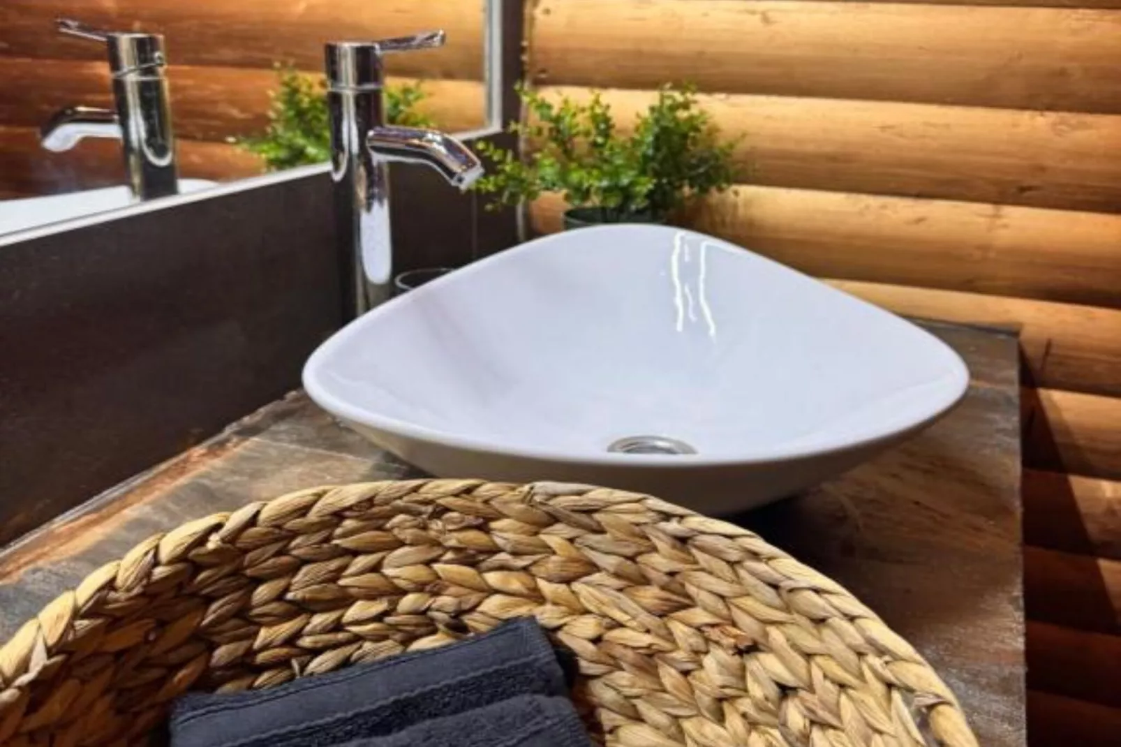 Halicanum Glamping Peaceful Retreat Resort 8 - Badkamer