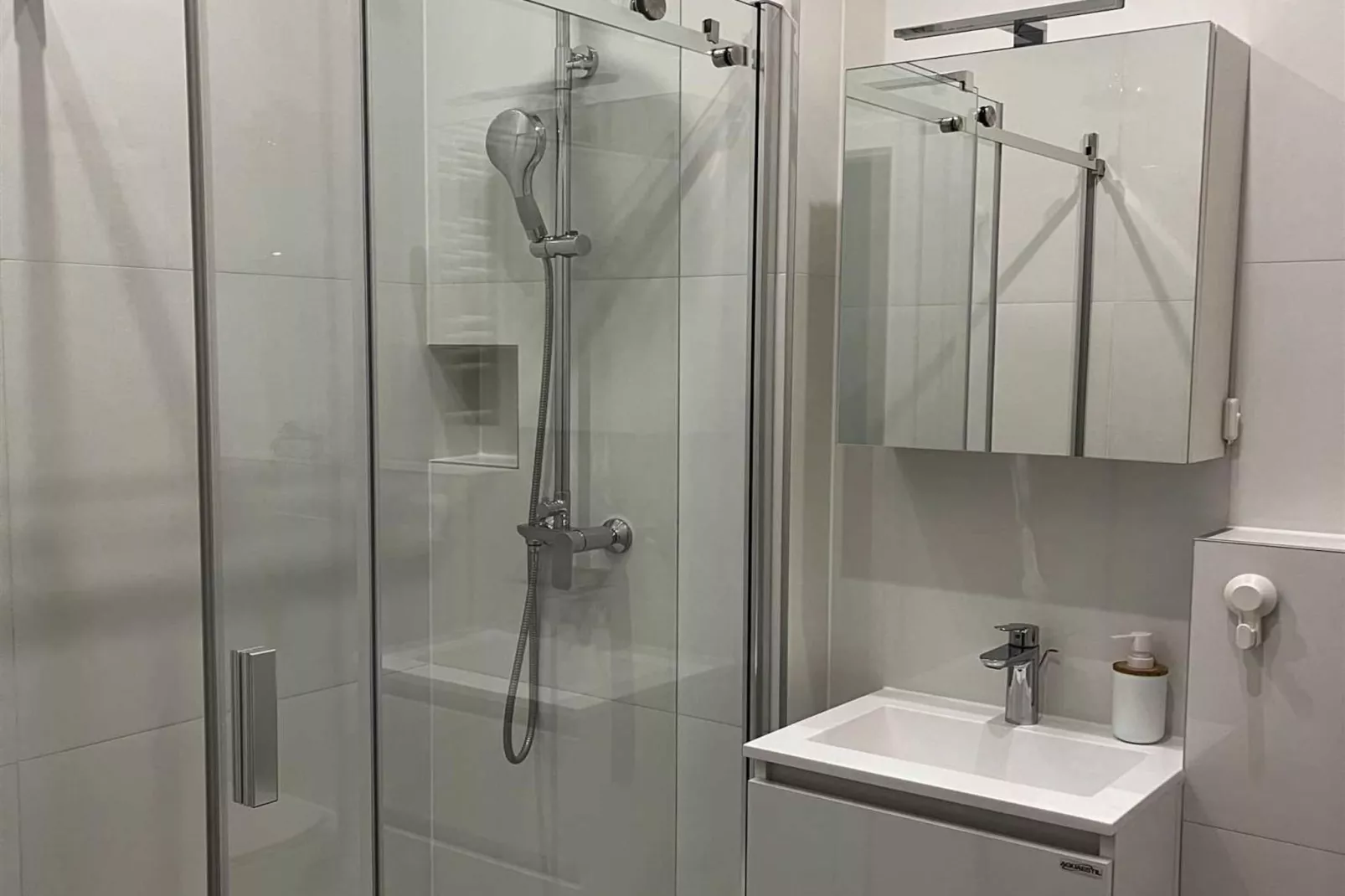 Zagreb Center Apartments - Downtown Apartment - Studio Apartment ( Studio 2)-Badkamer