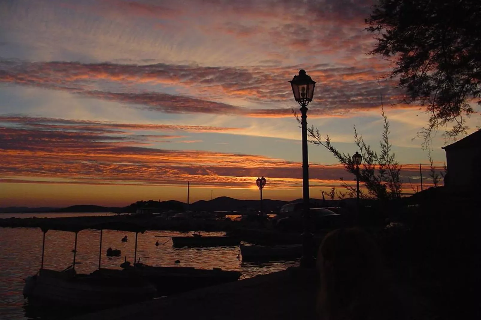 Apartments A&N Pakoštane - One Bedroom Apartment with Sea View and Balcony (A1)-Buitenlucht