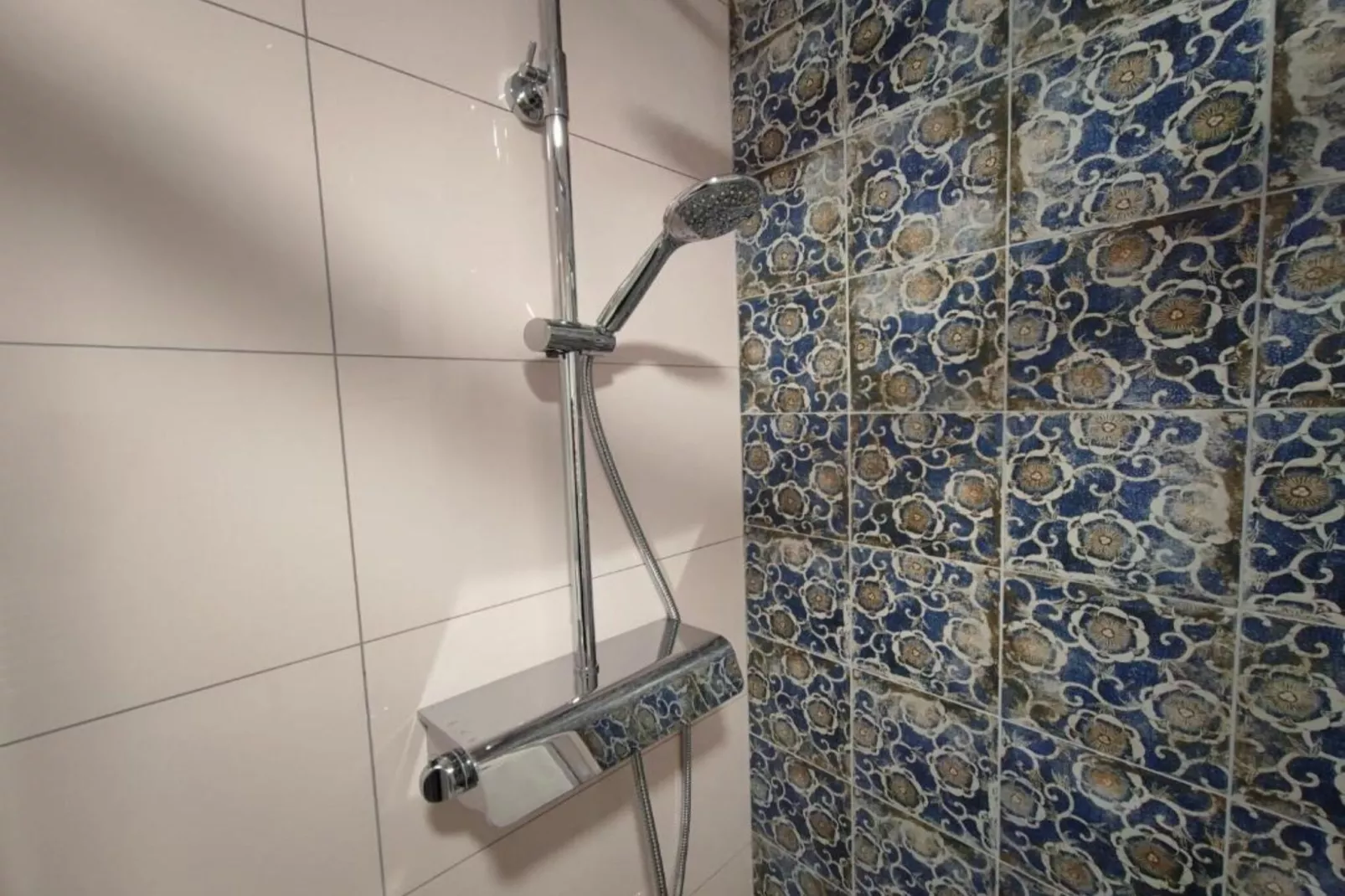 Villa Galant with Pool & Sauna Maružini-Badkamer