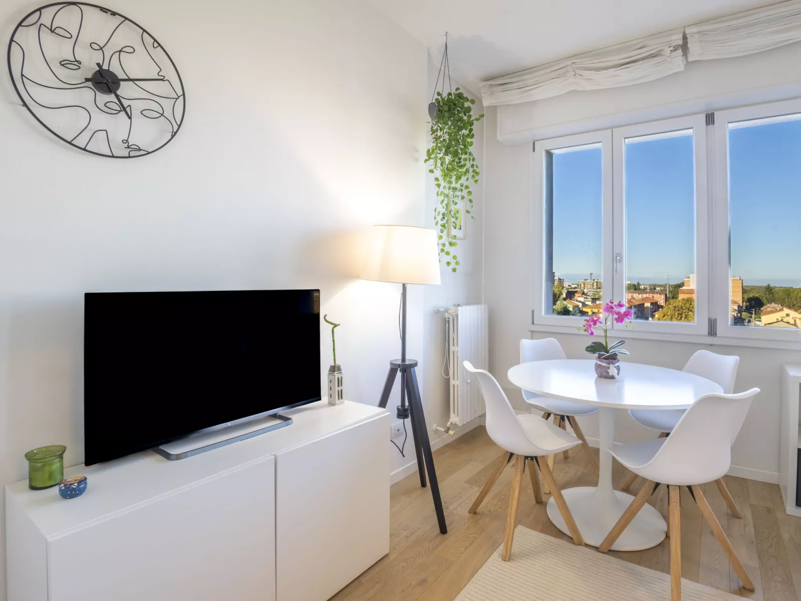 San Donato Open Space-Binnen