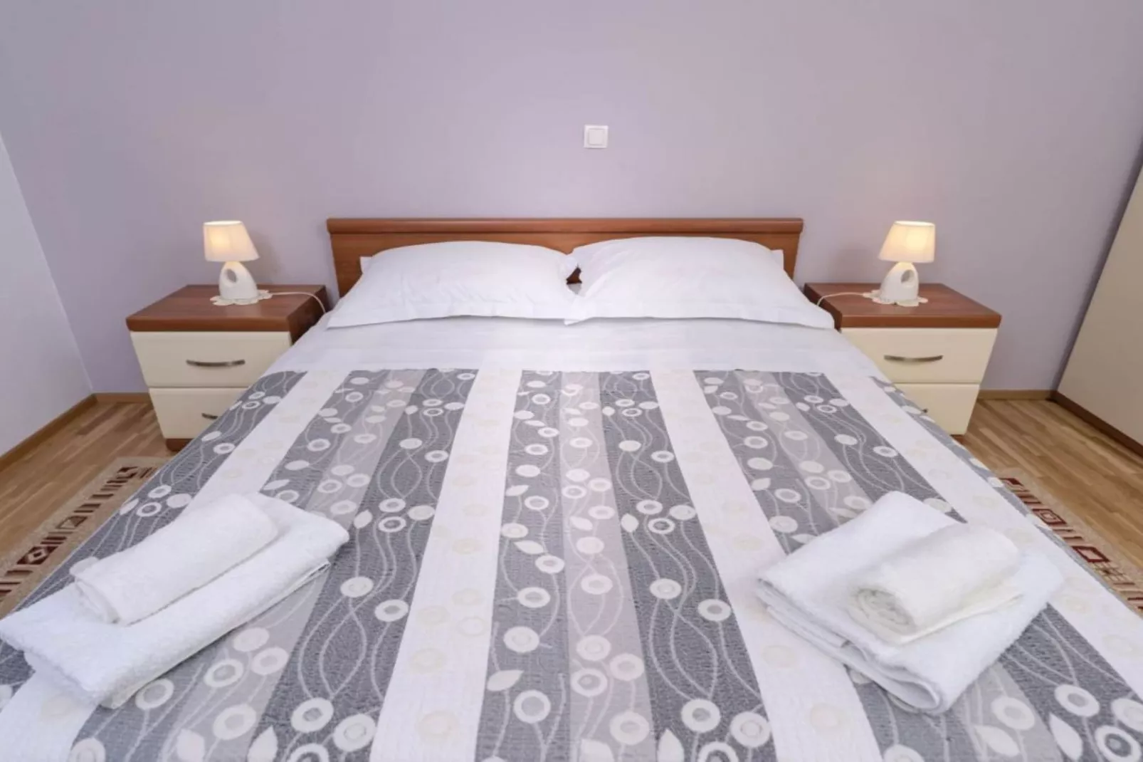 One Bedroom Apartment with Balcony and Sea View 2