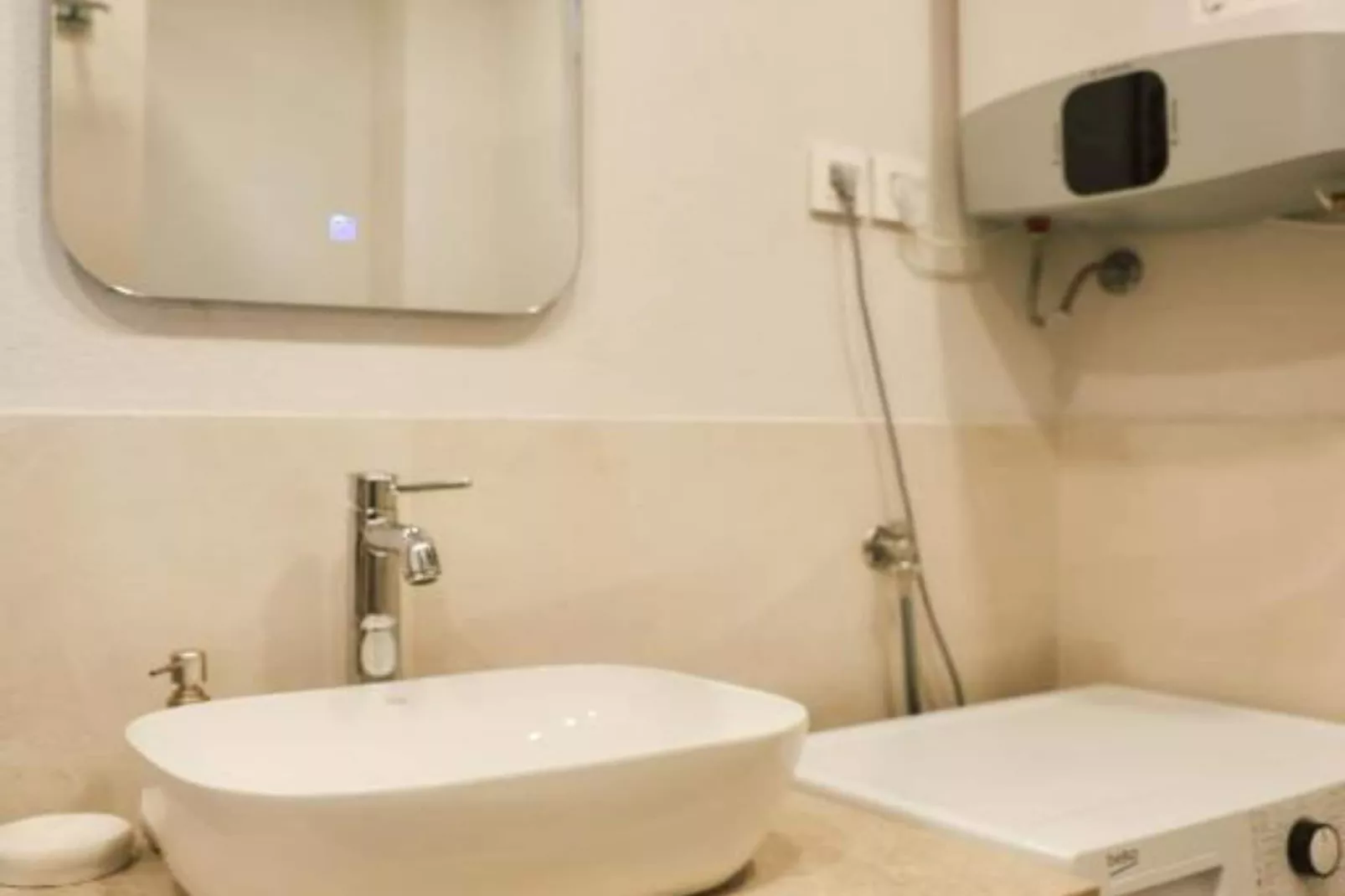 Stylish Apartment with Modern Elegance in Herceg Novi Area - Deluxe One Bedroom Apartment with Balcony-Badkamer