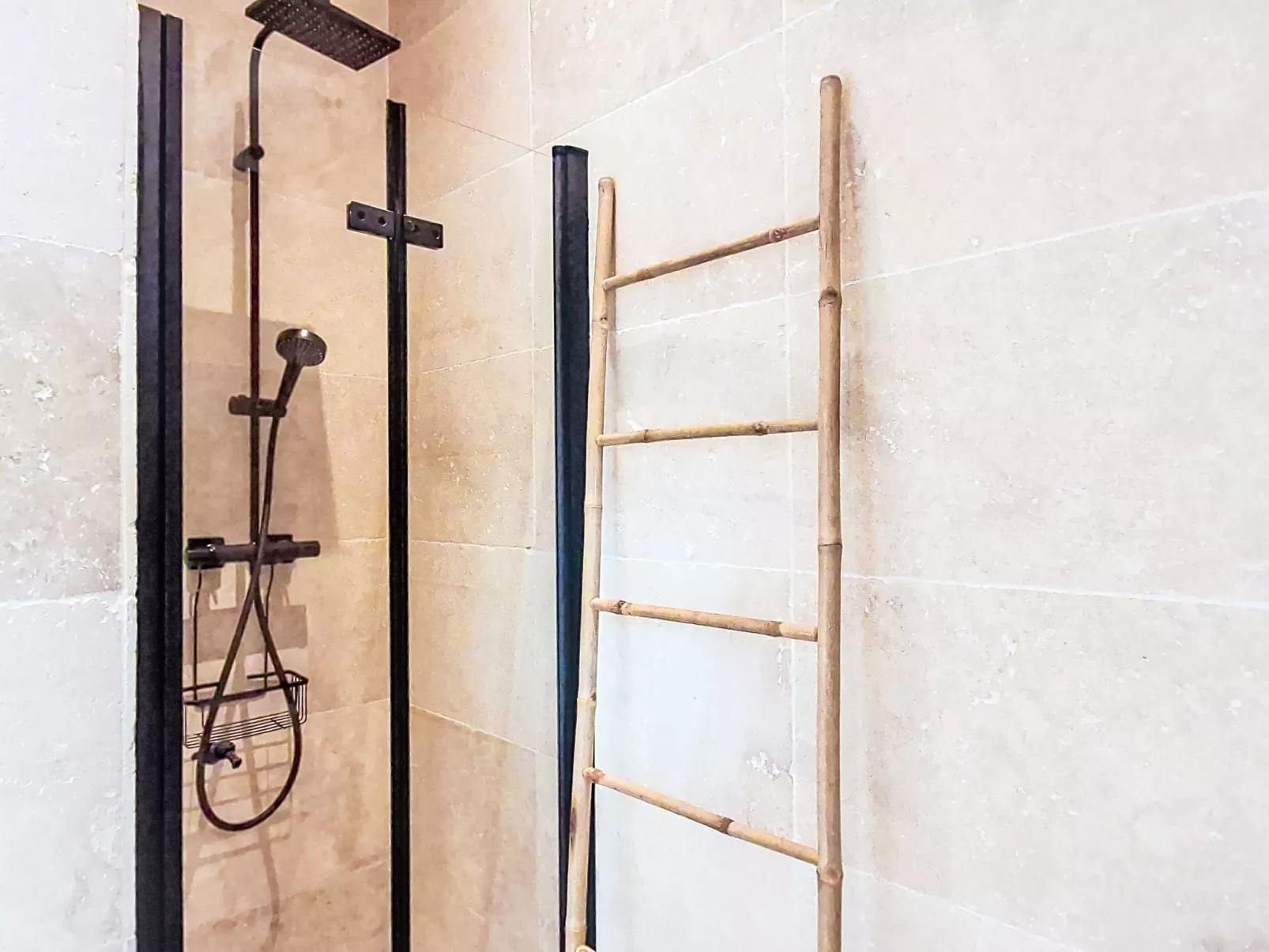 Villa Mireille-Binnen