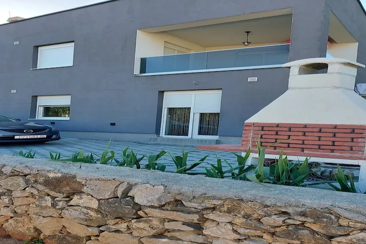 Apartment Villa Louminos - Two Bedroom Apartment with Terrace and Sea View-Buitenlucht