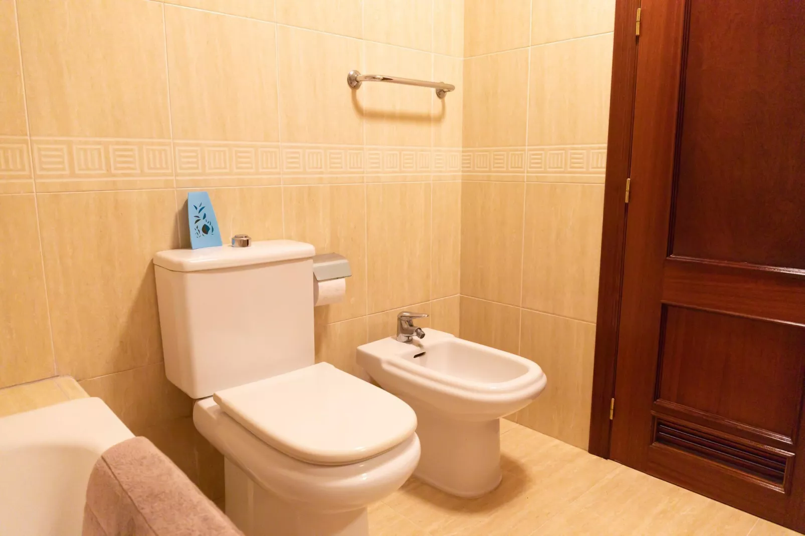 CT 386 AL - Faro's Roquetas Beach Apartment-Badkamer