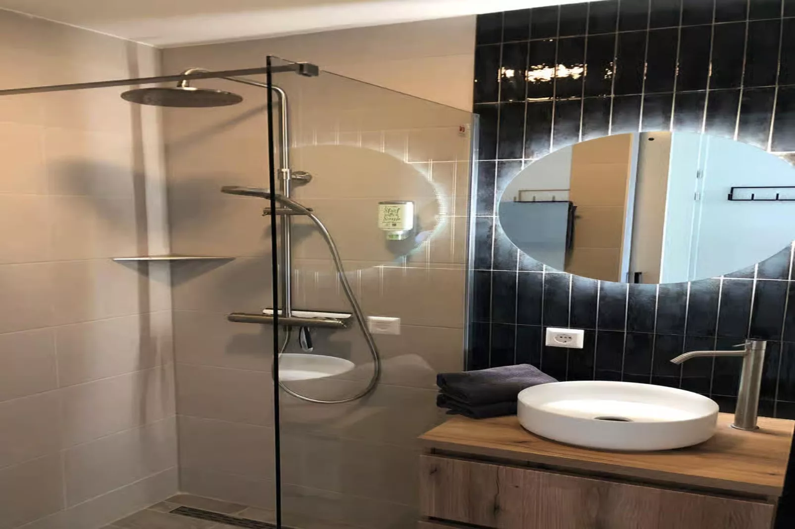 Plein 40 Lodge 14 - New - Badkamer
