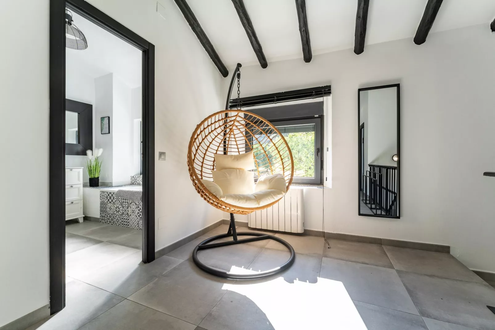 CT 390 - Faros Zen Ohm & Yoga Retreat - Cortijo Pura Paz in Casarabonela-Woonkamer