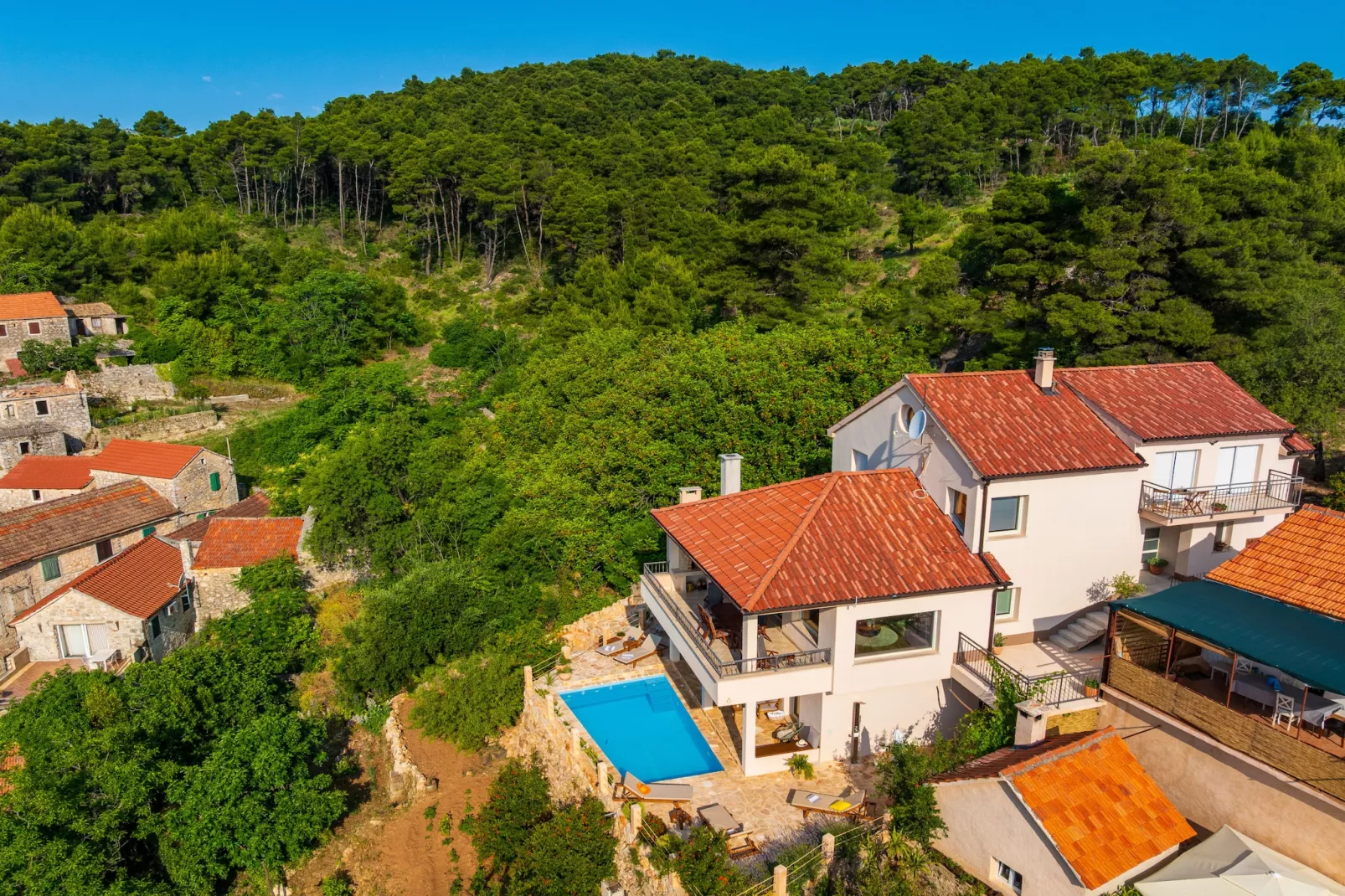 Sea view Villa Amaria-Buitenkant zomer