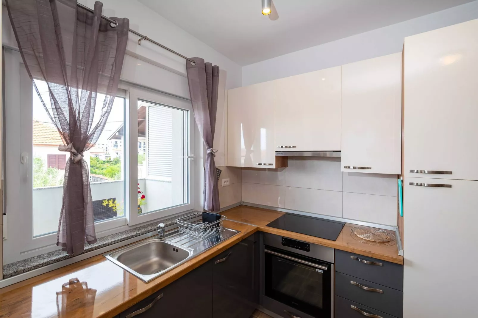 Apartment Blagdan 2-Keuken