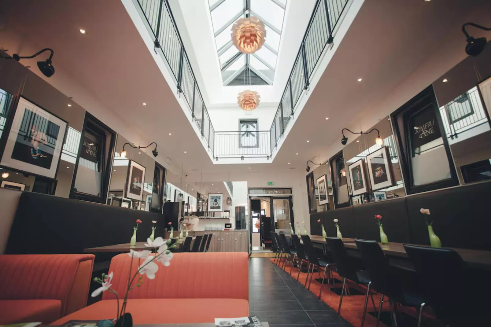 Jomfru Ane Premium Single-Hal-ontvangst