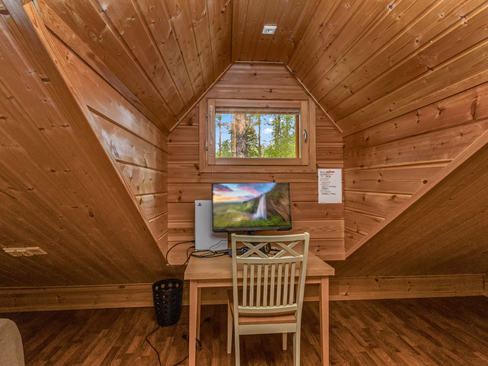 Kultapiisku 2-Binnen