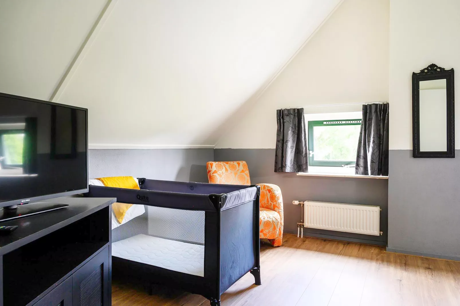 6 pers. Vosseberghuis Prestige met buitenspa-Slaapkamer