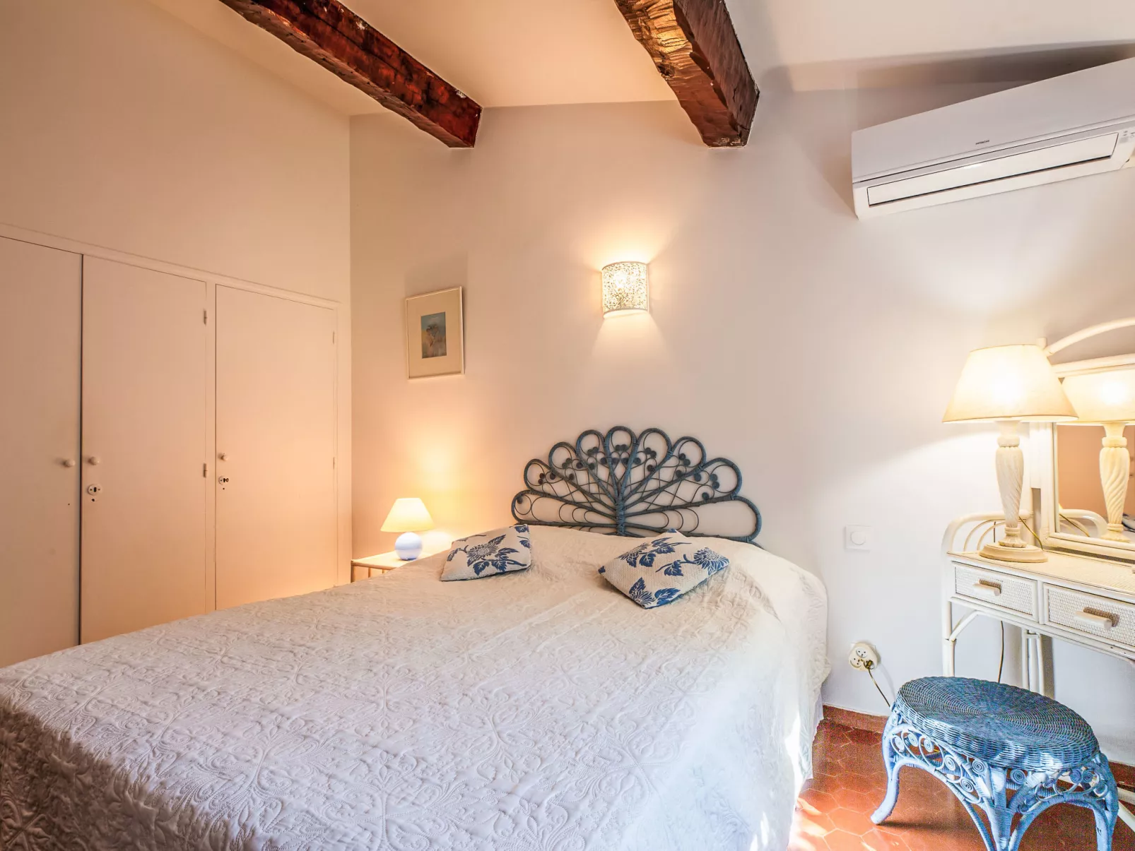 El Cantarello-Binnen