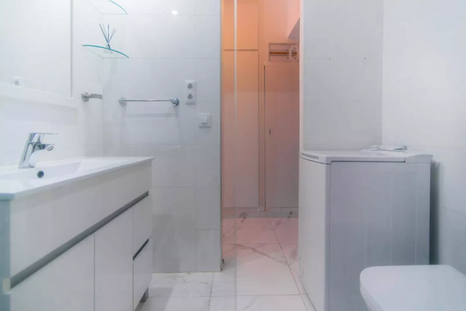 Studio à Roses-Niet-getagd