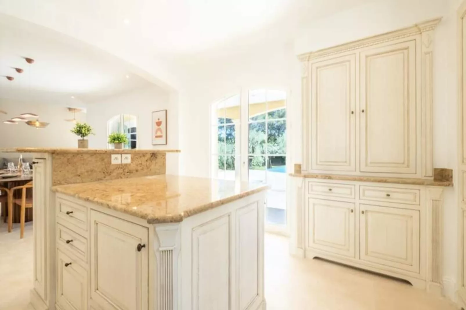 Résidence Bijou De 280m2 Et Piscine à Débordement Au Calme Absolu-Niet-getagd