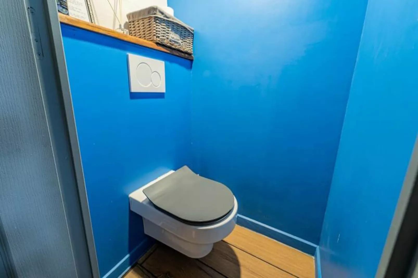 Adorable Suite Sur La Péniche Petite Annick-Niet-getagd