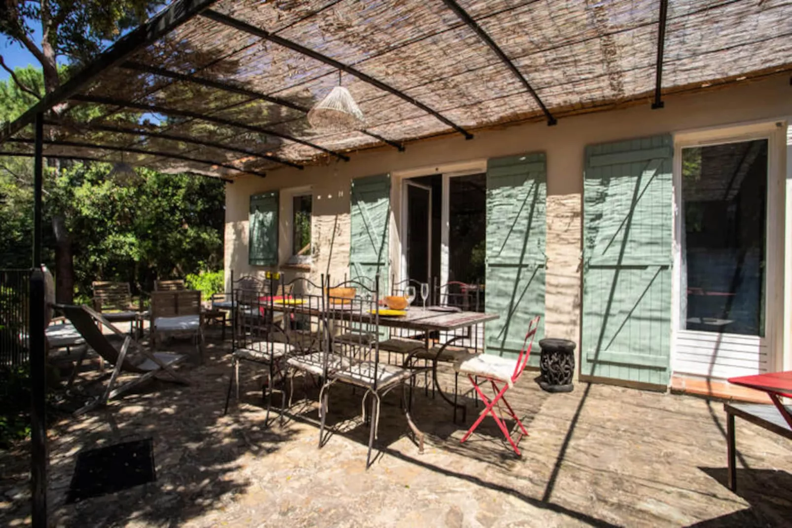 Maison Lumière Des Pins --Niet-getagd