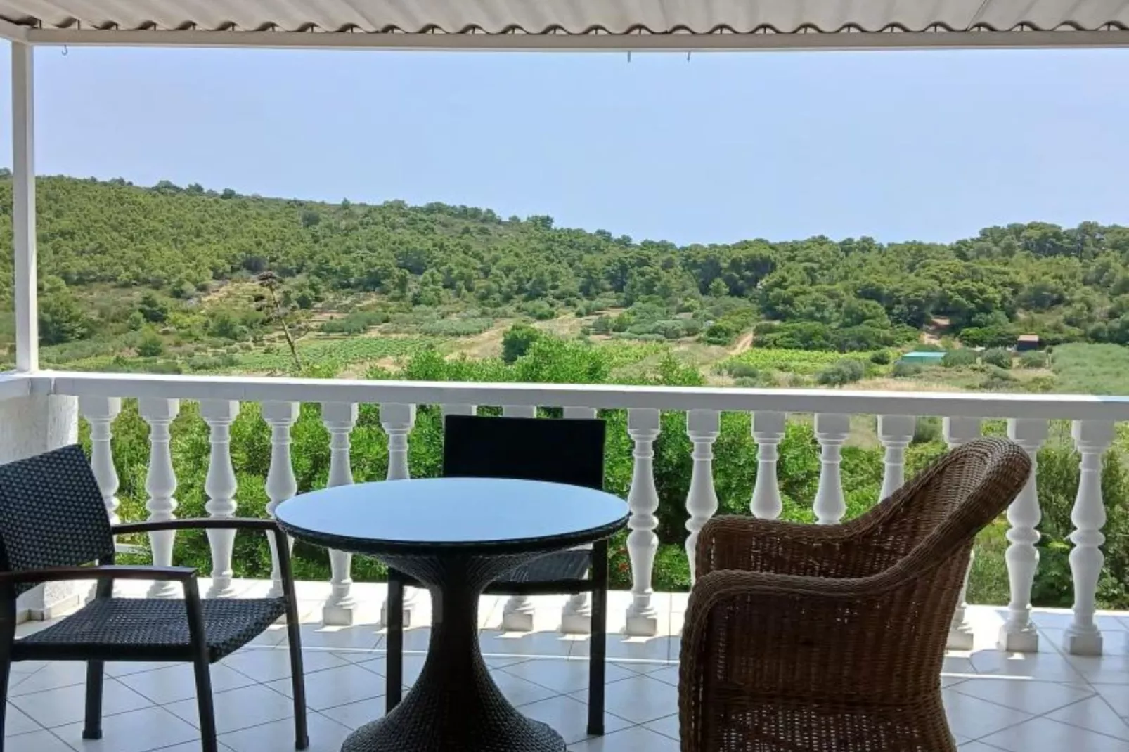 Apartmani Green Oasis - One Bedroom Apartment with Terrace and Sea View-Terras