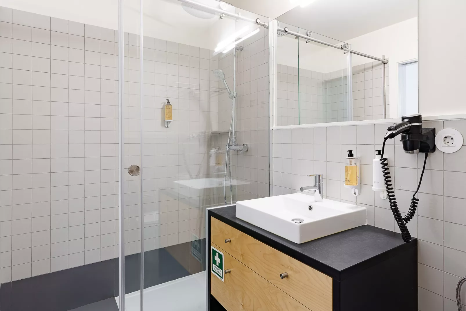 Cashmere Nightlife Studio 302-Badkamer