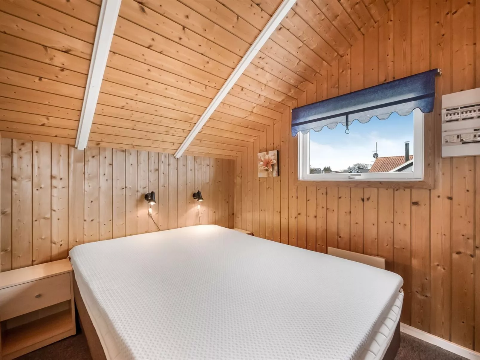 "Lonne" - 750m to the fjord-Binnen