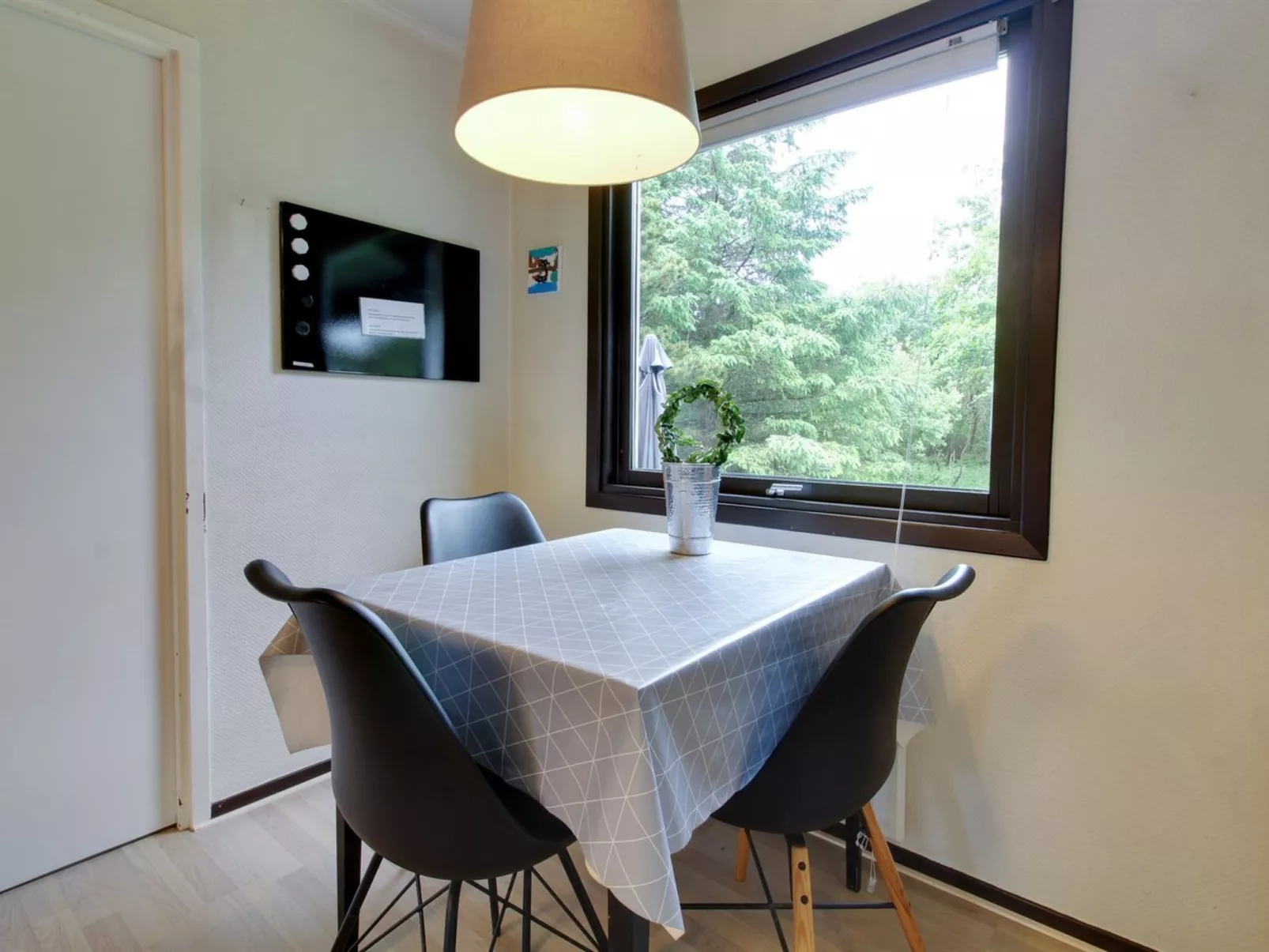 "Hannu" - 900m from the sea-Binnen