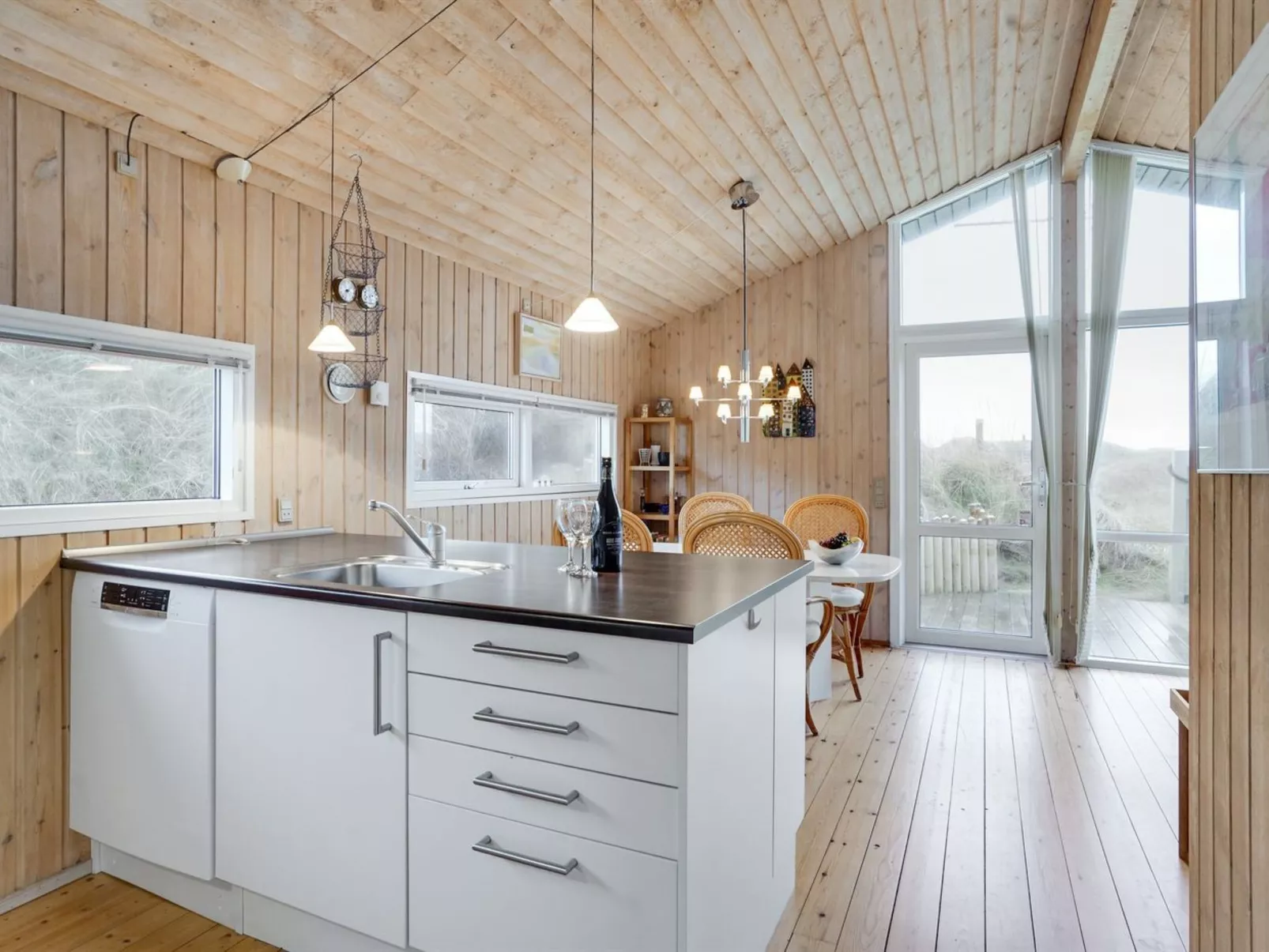 "Kalervo" - 100m from the sea-Binnen