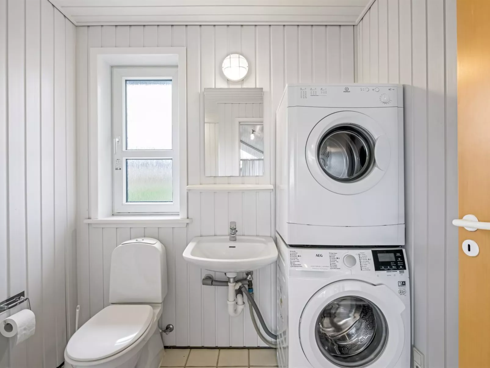 "Gottfreda" - 330m to the fjord-Binnen