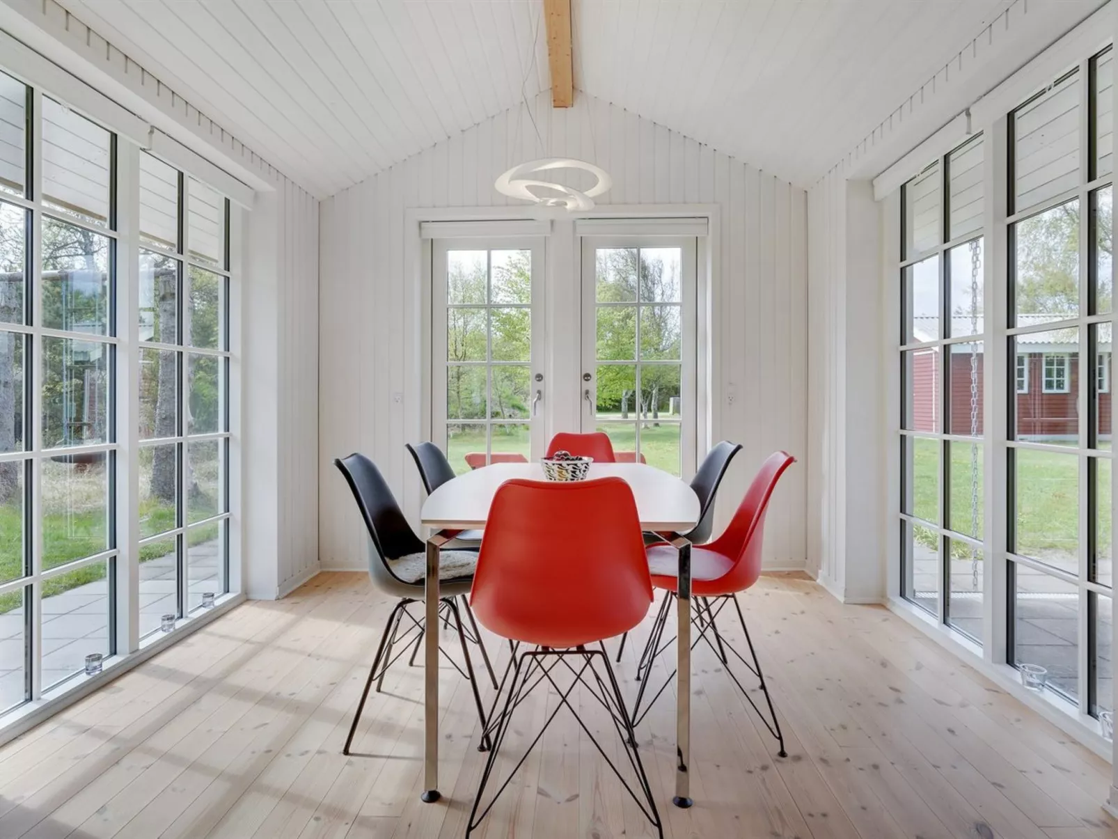 "Ansberga" - 1km from the sea-Binnen