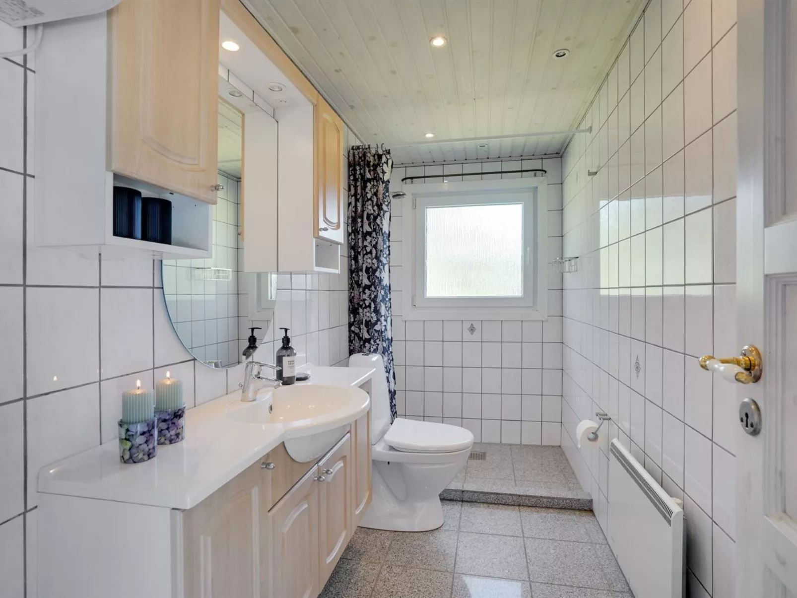 "Gottfrida" - 2km from the sea-Binnen