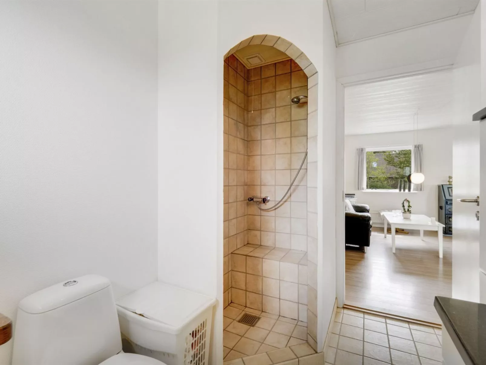 "Mikkeline" - 400m to the fjord-Binnen