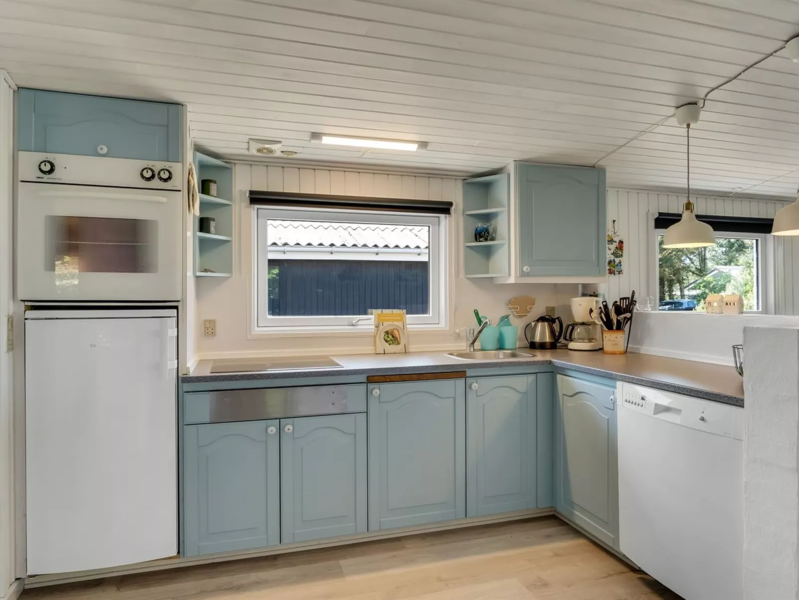 "Tonja" - 300m from the sea-Binnen