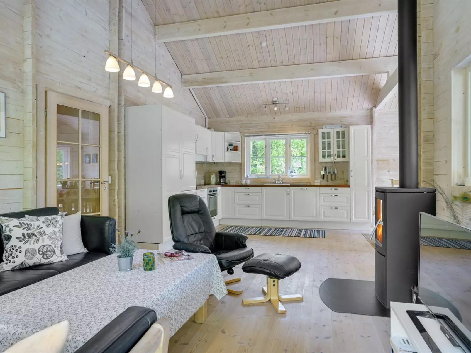 "Rosamunde" - 1.3km from the sea-Binnen